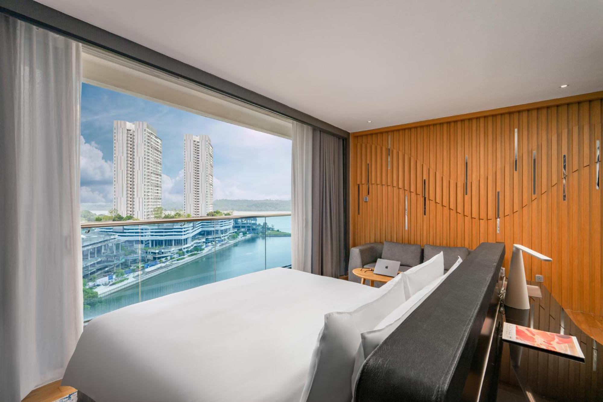 Fraser Place Puteri Harbour Nusajaya  Exterior foto Deluxe Ocean View