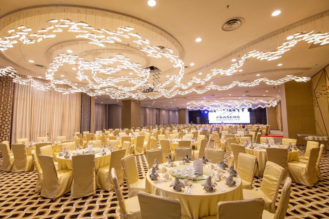 Fraser Place Puteri Harbour Nusajaya  Exterior foto The ballroom of the hotel